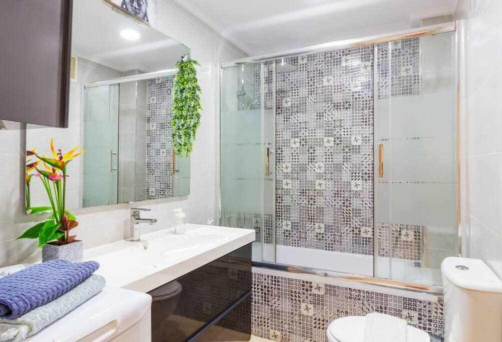 Apartamento Pink Maritimo Torrevieja Kültér fotó